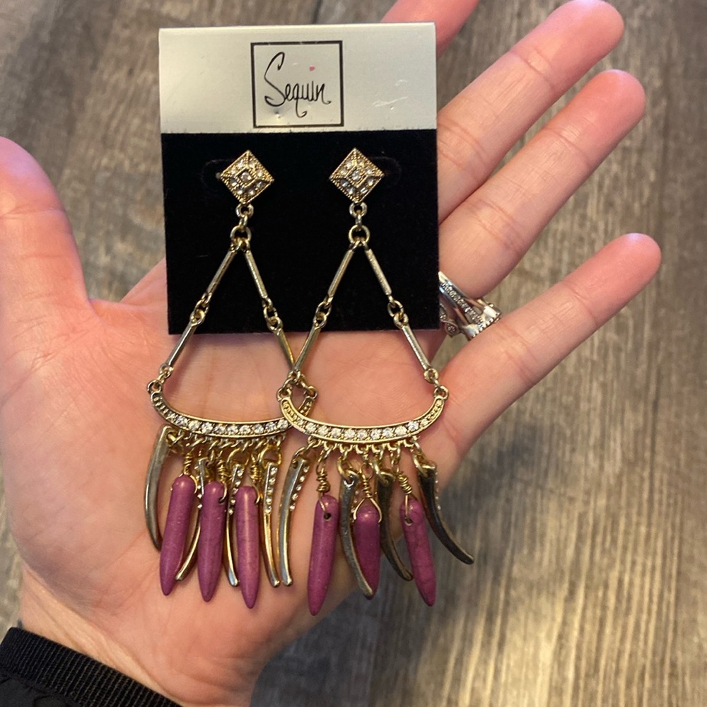 NWT dangle golden earrings